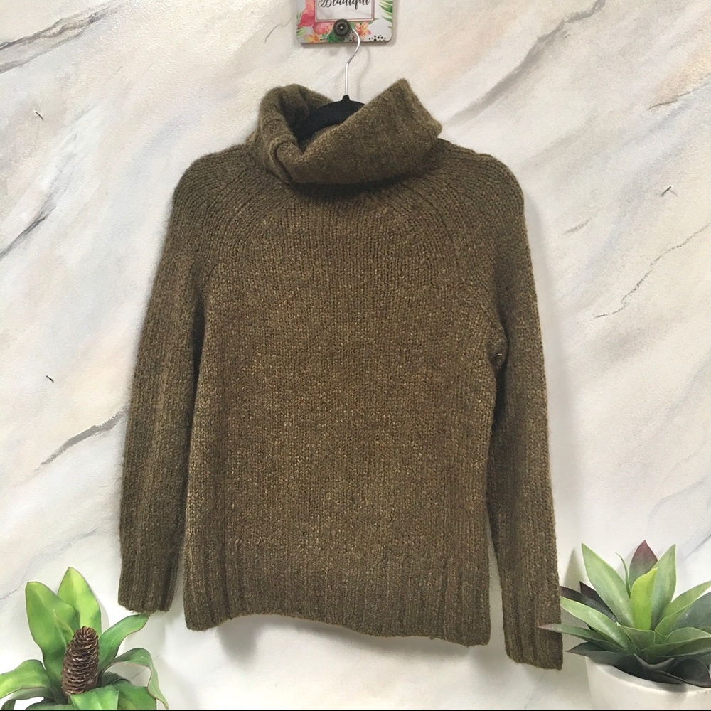 BABATON•olive green Alpaca/wool soft sweater